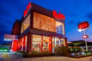 Bob’s lança Chicken Pretzel de Responsa e amplia linha de frangos no cardápio