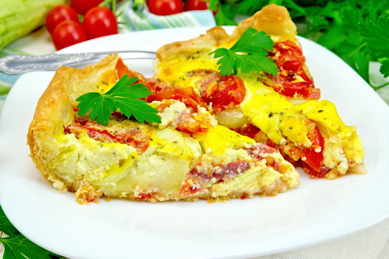 Torta salgada fit de frigideira de 4 ingredientes ideal para o café da manhã: receita simples e diferente