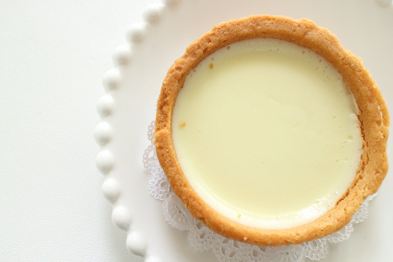 Tortinha de banana com iogurte e aveia na airfryer: receita rápida e docinha para o café