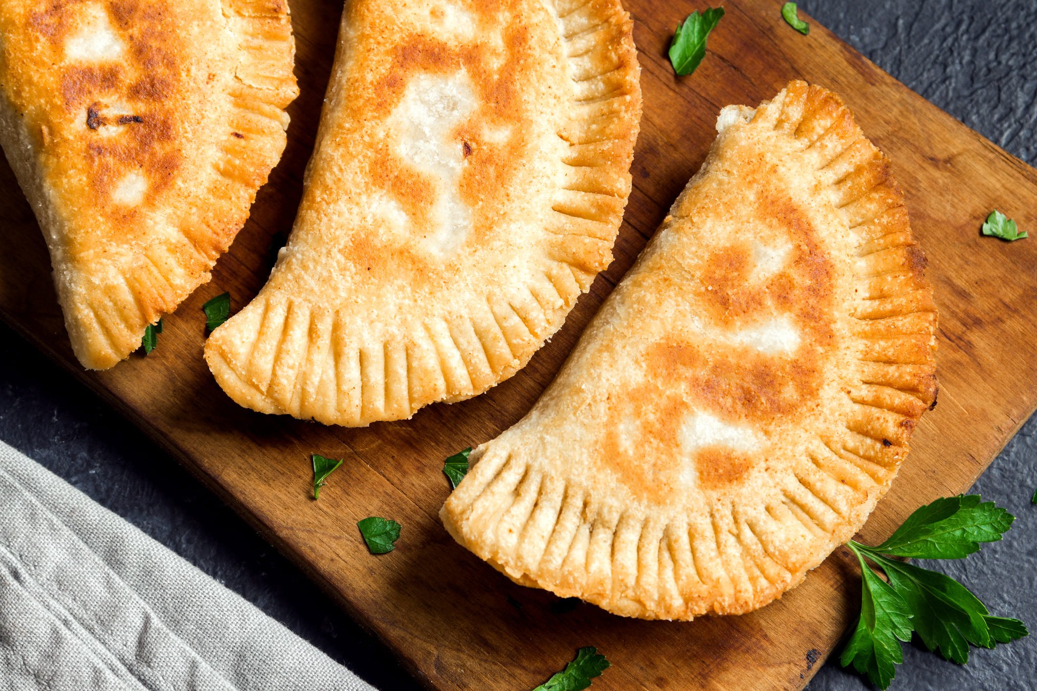 Só 2 ingredientes sem farinha de trigo sem ovo e sem leite: delícia de queijo para o café da manhã