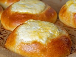 Truque simples para salvar o pão amanhecido e deixá-lo fresquinho de novo