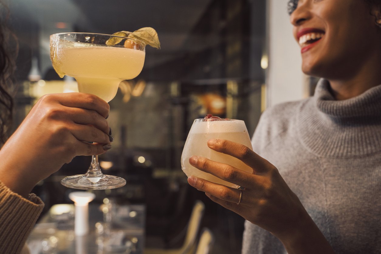 Dia Mundial do Coquetel: 4 receitas de drinks para aprender e fazer em casa