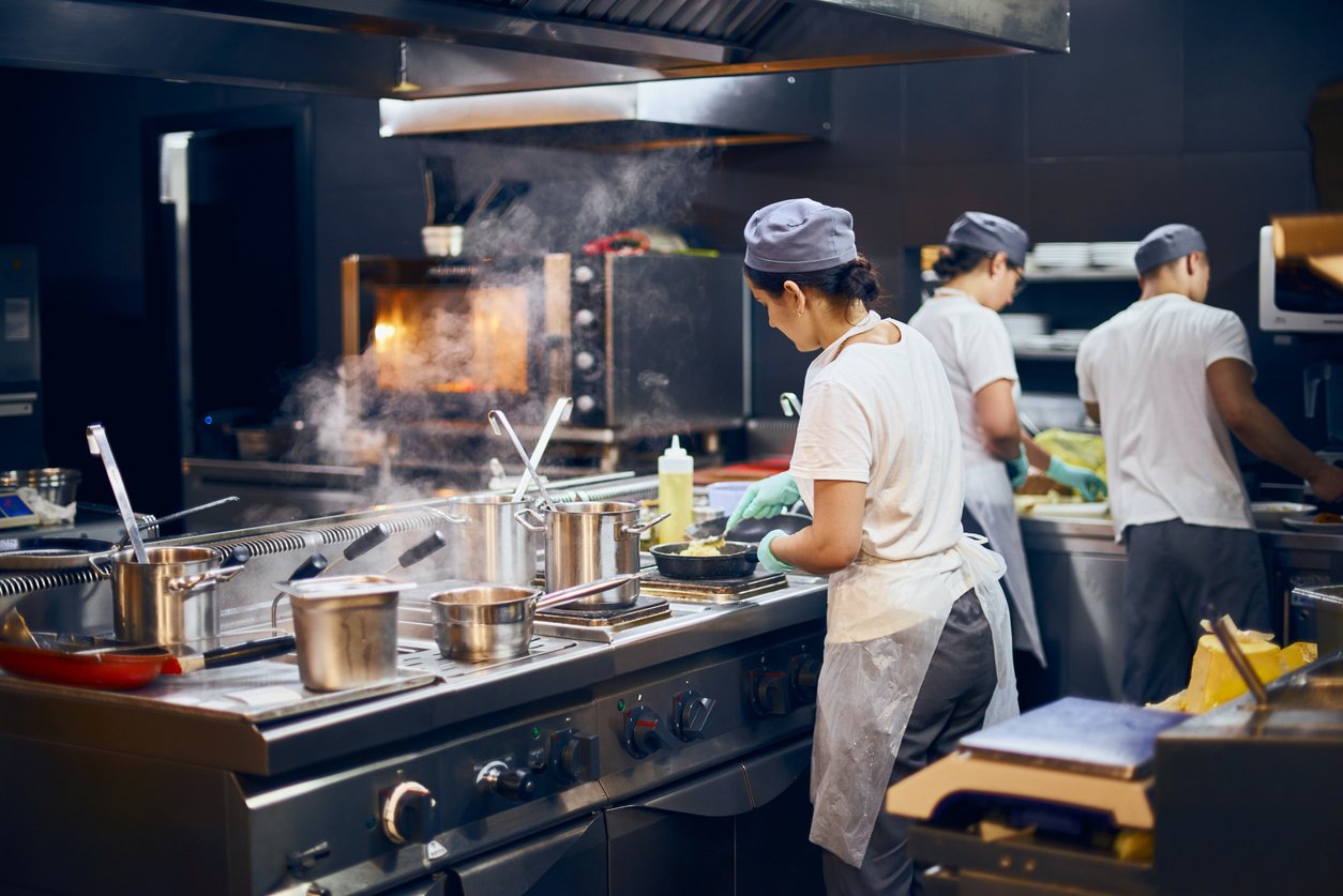 Guia Michelin 2025: 5 restaurantes brasileiros conquistam 2 estrelas e doze são recomendados; confira a lista