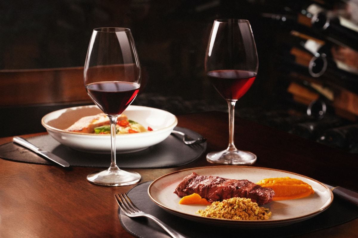 Restaurante Pobre Juan celebra Dia dos Namorados com menu especial em três tempos no RioMar Recife