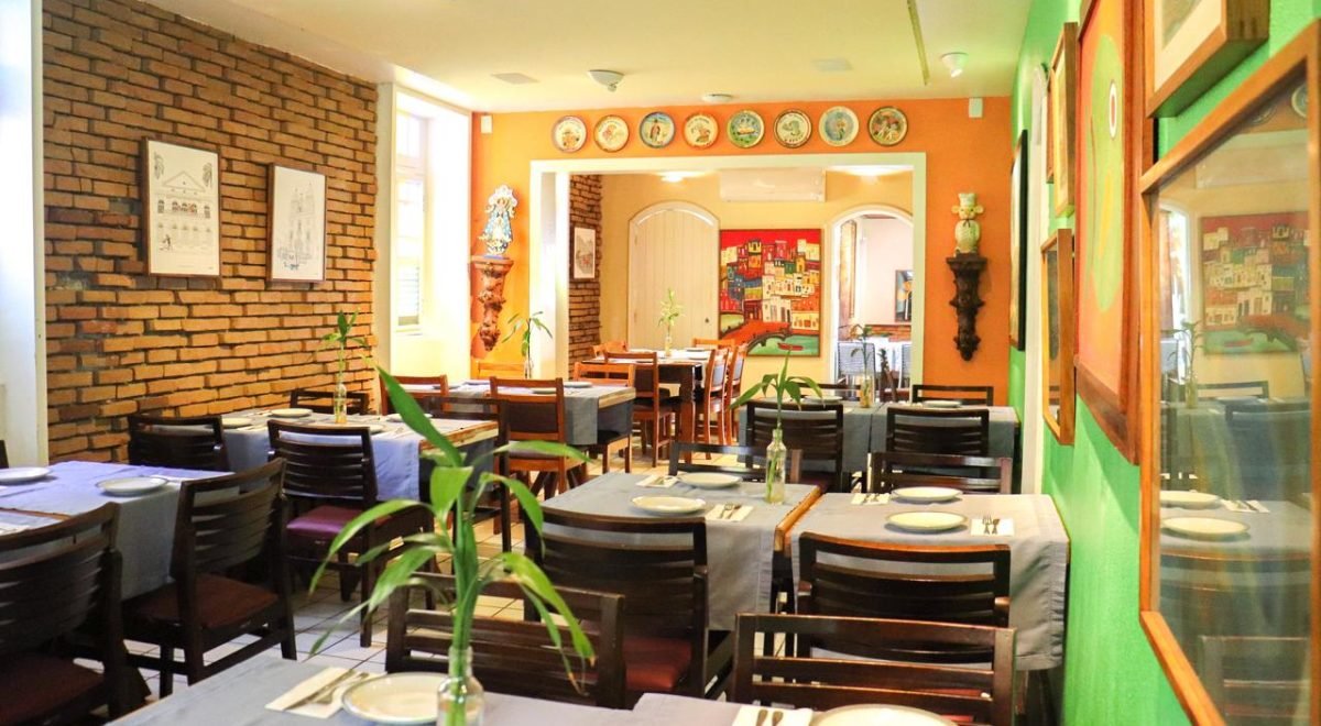 Sarah Beatriz - Restaurante Oficina do Sabor, em Olinda, promove jantar especial dos namorados.