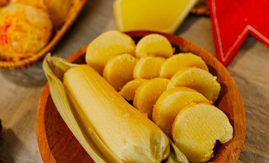 Divulgação/Parla Deli - Imagem de comidas típicas juninas servidas nas padarias Parla Deli
