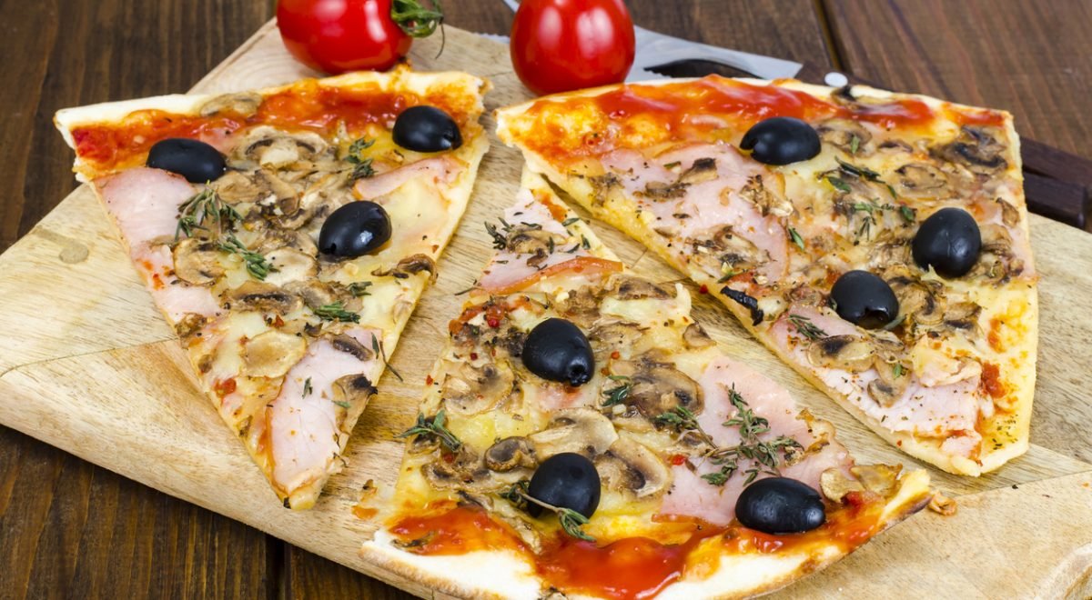 Pizza com massa de couve-flor - iStock - Imagem ilustra massinha semelhante à pizza