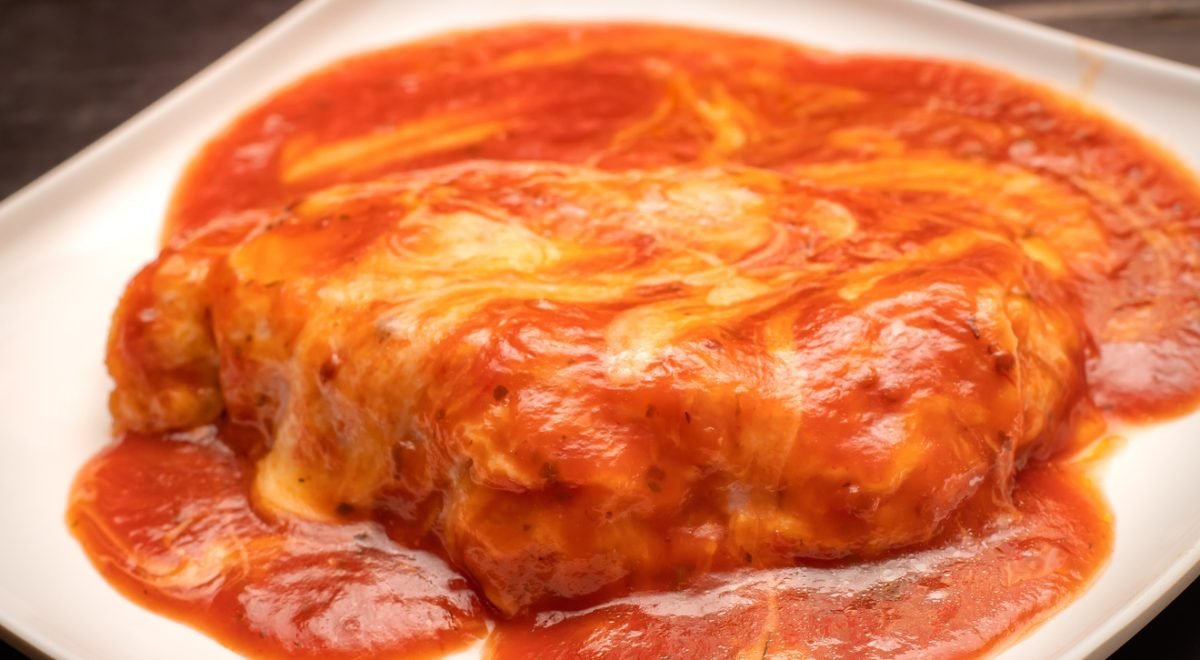 Parmegiana - iStock - Imagem ilustra parmegiana de perto