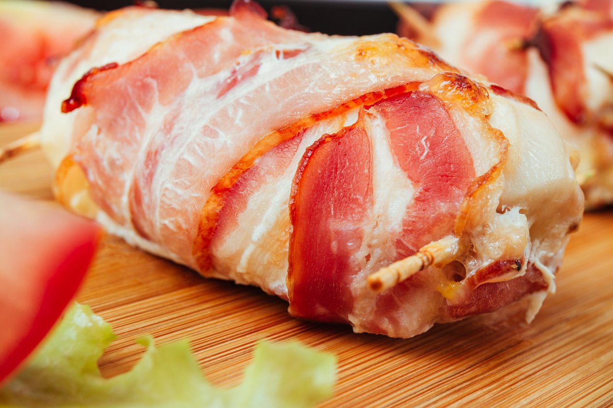 Essa receita vai te deixar louco! Frango crocante com bacon muito fácil