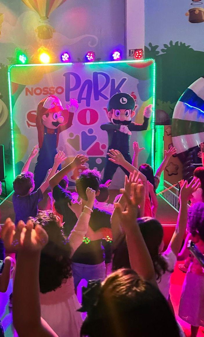 Imagem de apresentação infantil na pizzaria Park Massa