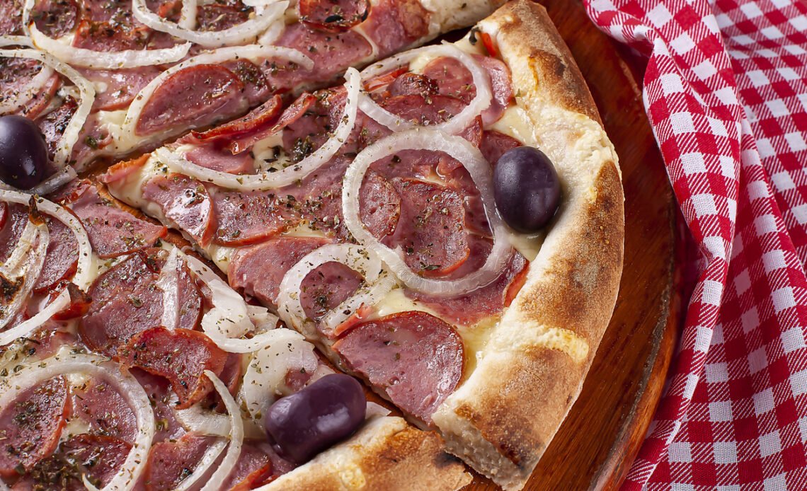 Imagem de Pizza de Calabresa