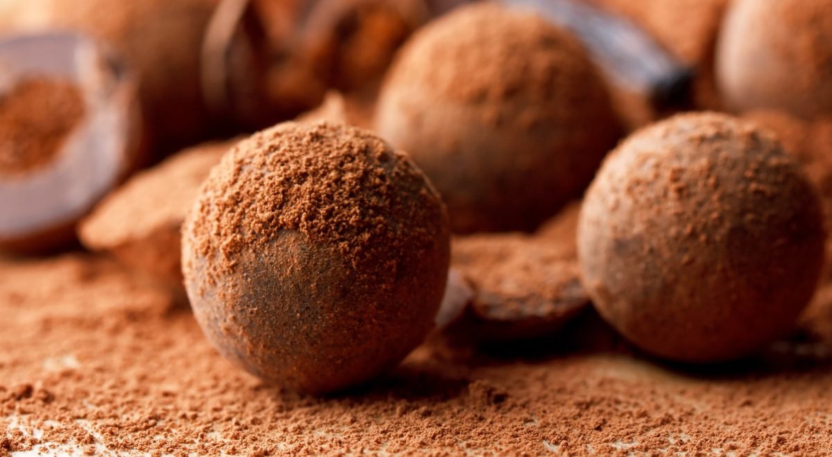 Trufa chocolatuda - iStock - Imagem ilustra trufas