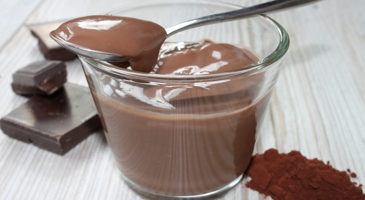Danone de chocolate - iStock - Imagem ilustra danone de chocolate