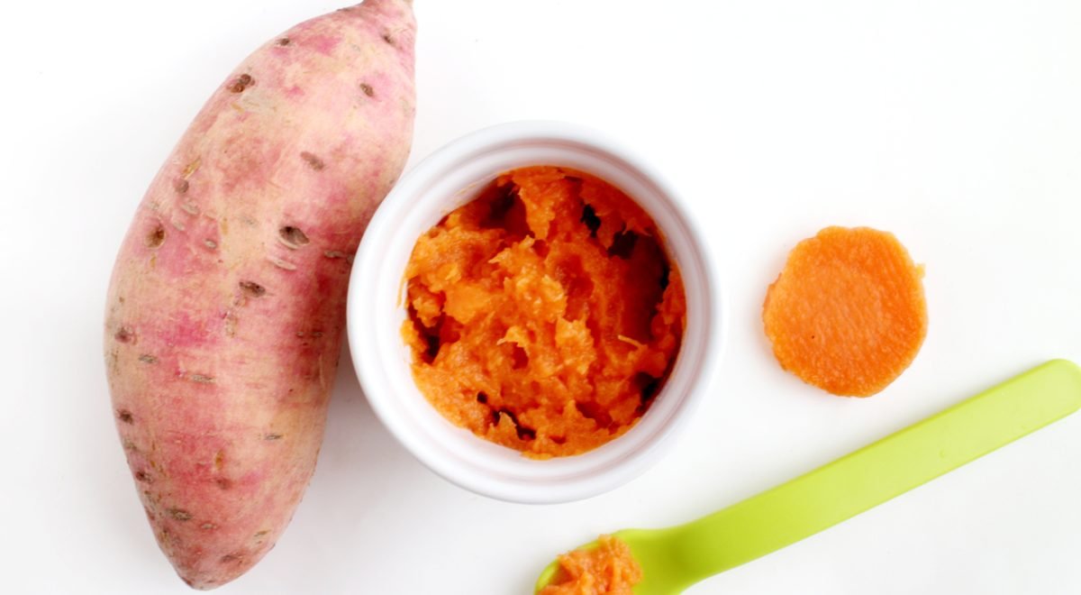 ginew/IStock - Imagem de Papinha de Batata-doce