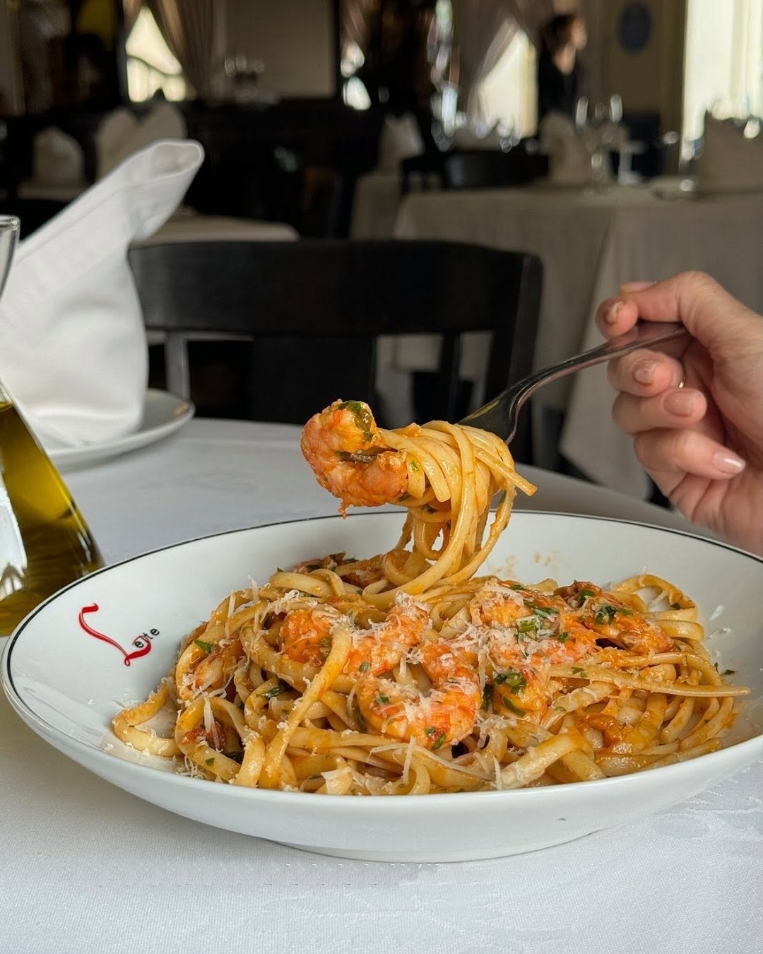 Prato 'Camarão à Provençal', do Restaurante Leite