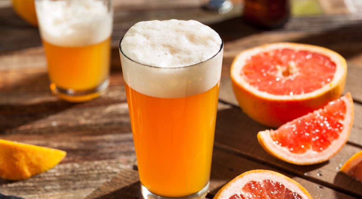 Cerveja frutada - iStock