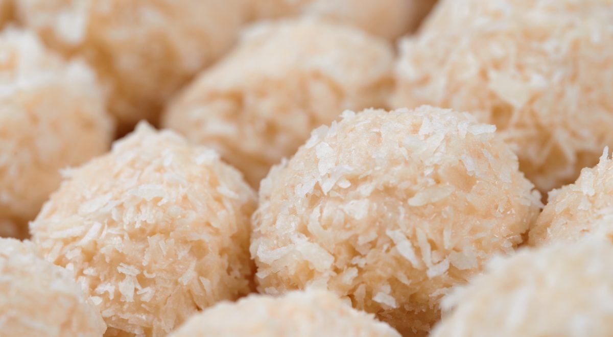 Doce fit de coco - iStock - Imagem ilustra doces fit de coco