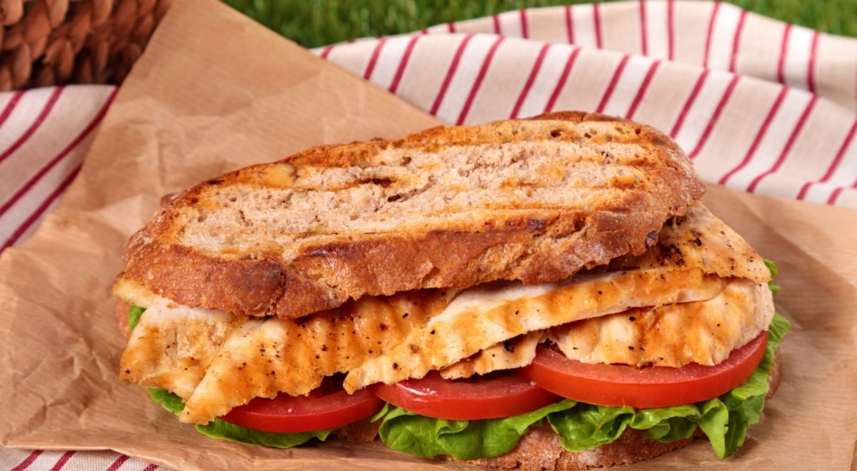 Imagem de toast de frango - Freepik - Imagem de toast de frango - Freepik