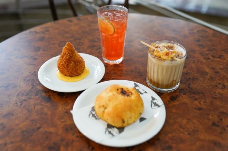 Divulgação/Café Girondino - Imagem de itens do cardápio do Café Girondino, no CCBB São Paulo