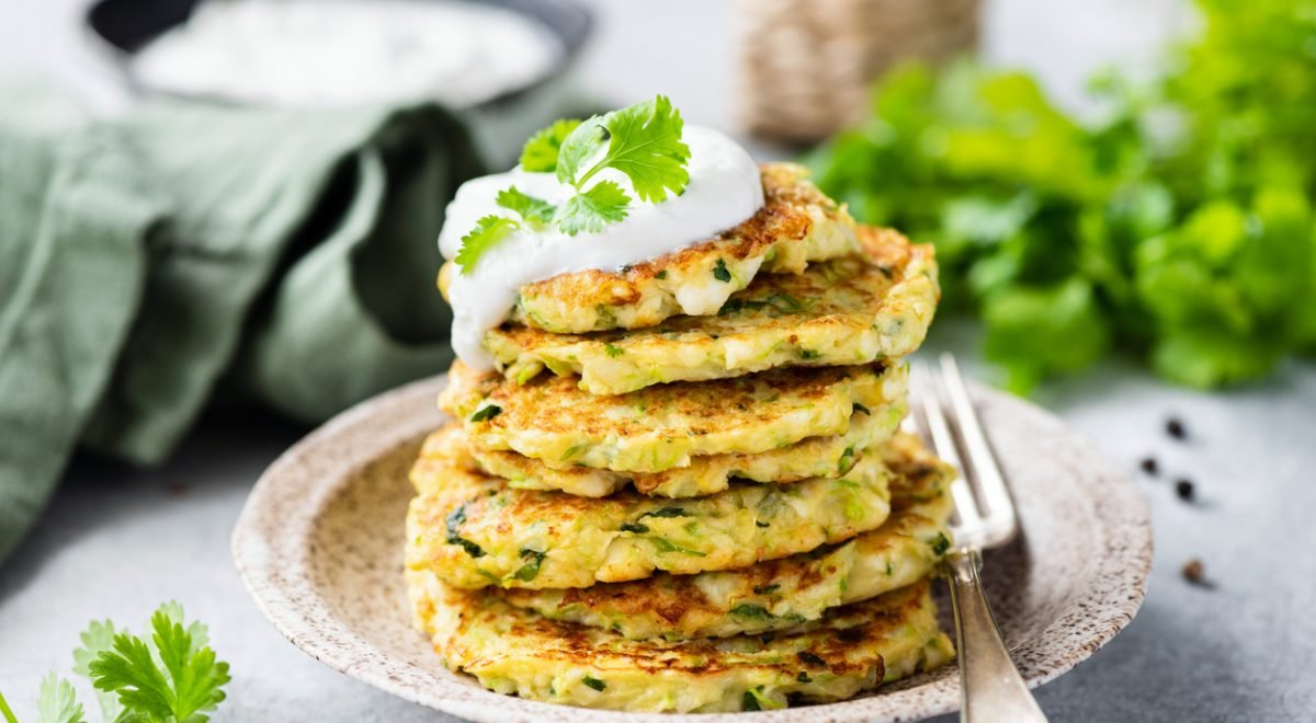 Panqueca de abobrinha - iStock - Imagem ilustra panqueca de abobrinha