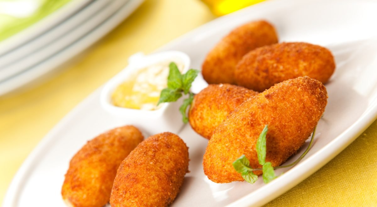 Croquete de frango - iStock - Imagem ilustra croquetes de frango