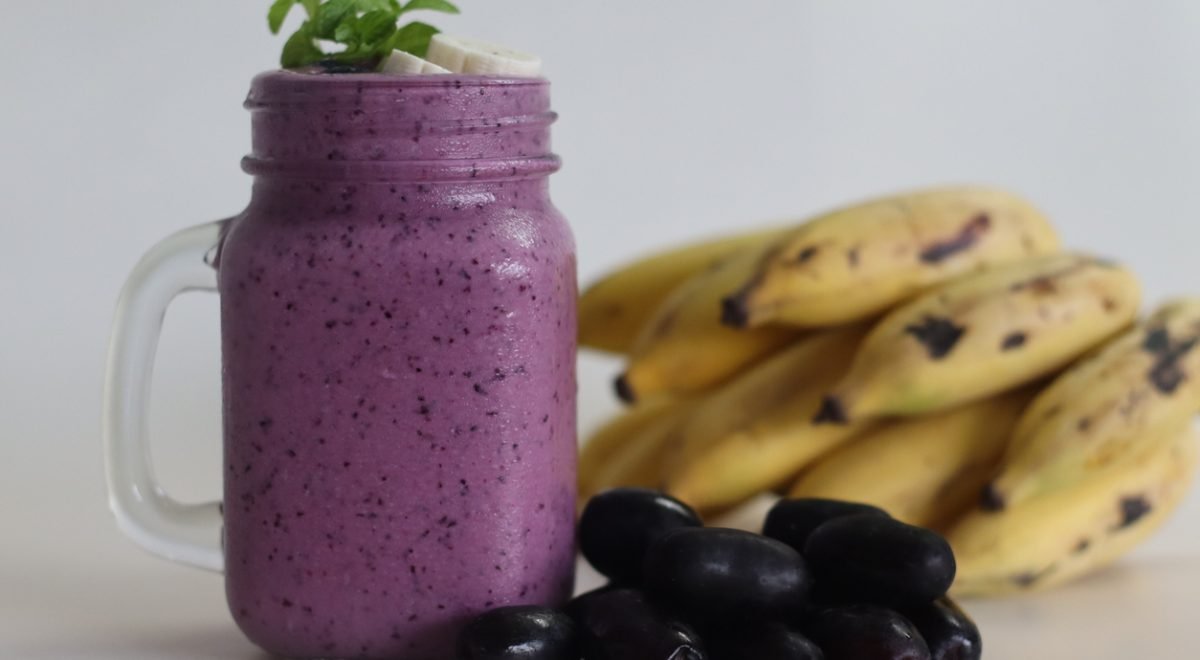IStock/Jogy Abraham - Imagem de Milkshake de Uva Vermelha