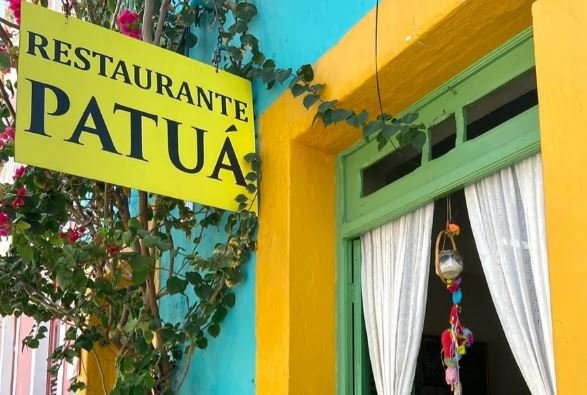 Reprodução/Instagram @restaurantepatua - Imagem da placa na fachada do restaurante Patuá, em Olinda (PE)