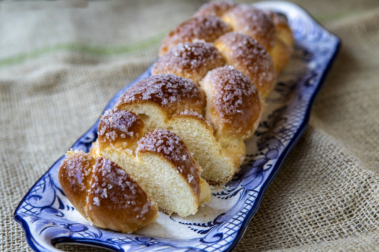 Pão doce fácil caseiro fofinho sem sovar: rápido para o café da manhã de todo dia