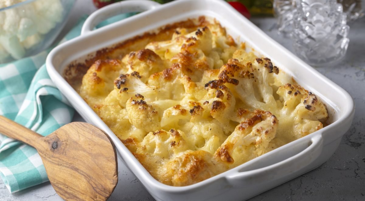 Repolho gratinado - iStock - Imagem ilustra repolho gratinado em travessa