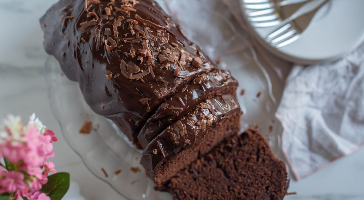 Bolo mousse de chocolate - iStock - Imagem ilustra bolo mousse