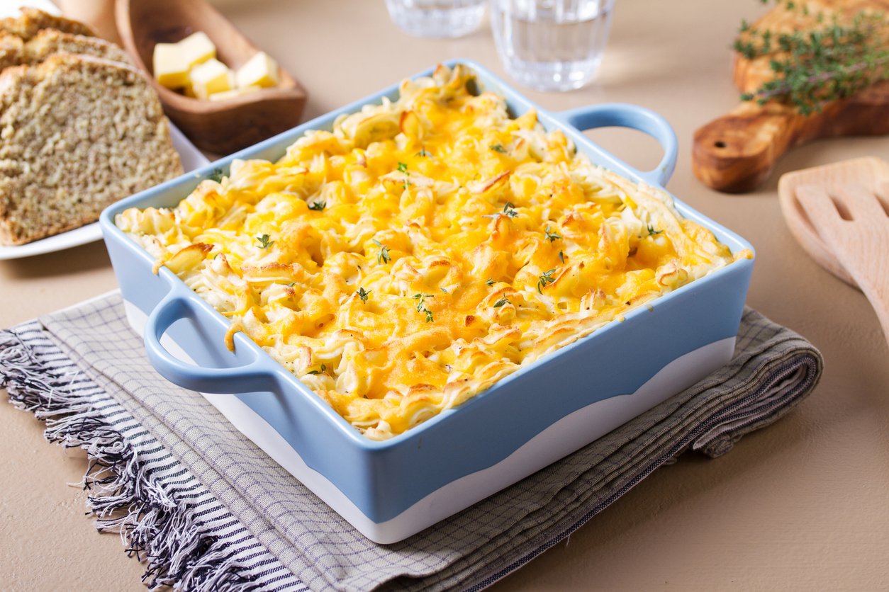 Você nem imagina a delícia que fica esse almoço com requeijão e frango: receita simples