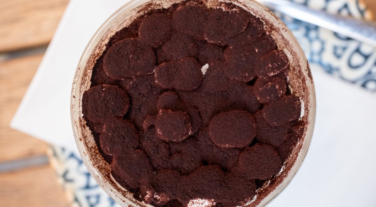 Gelado de biscoito - iStock - Imagem ilustra gelado de biscoito