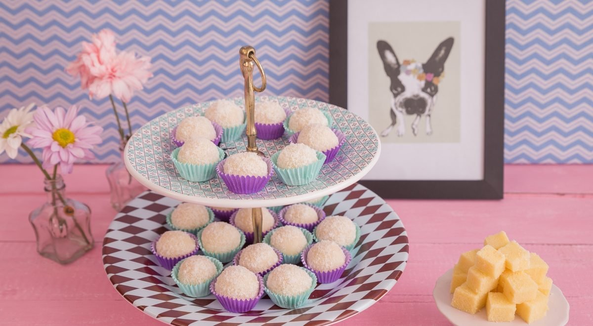 Divulgação/Finna - Imagem de Beijinho de Bolo de Milho Recheado