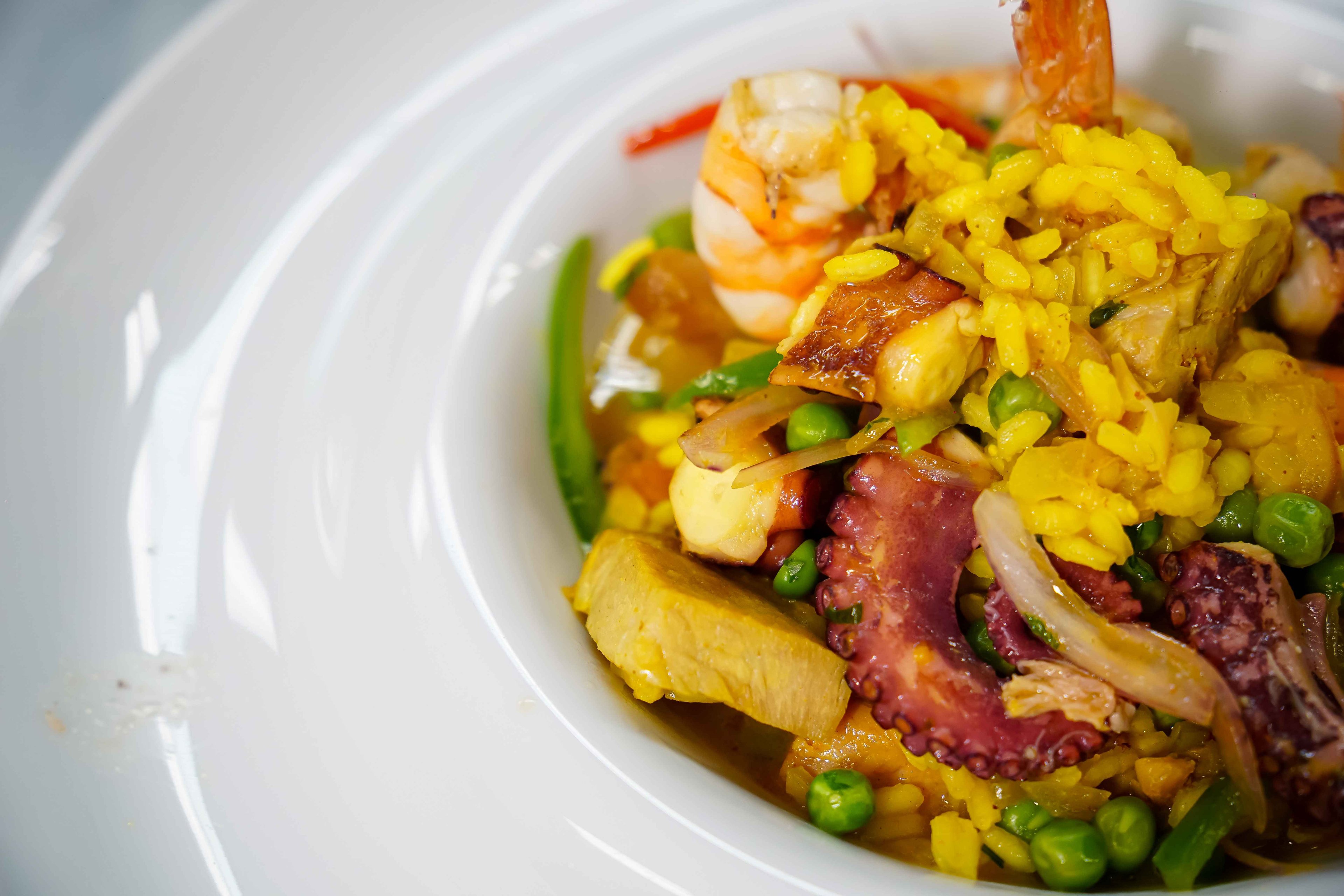 Festival Volta ao Mundo celebra a Espanha com menu temático no Senac Recife