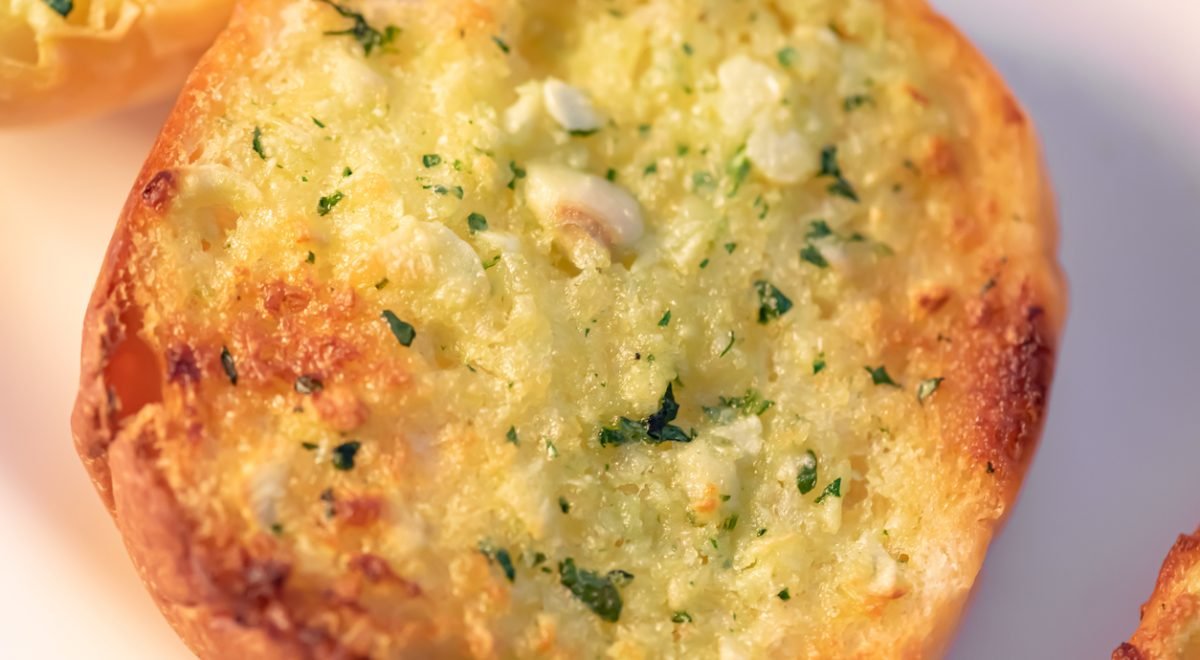 Pão de alho - iStock - Imagem ilustra pão de alho