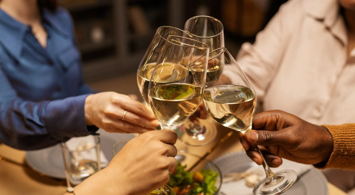 Você sabe harmonizar vinho com sua ceia de natal? / Freepik - Você sabe harmonizar vinho com sua ceia de natal? / Freepik