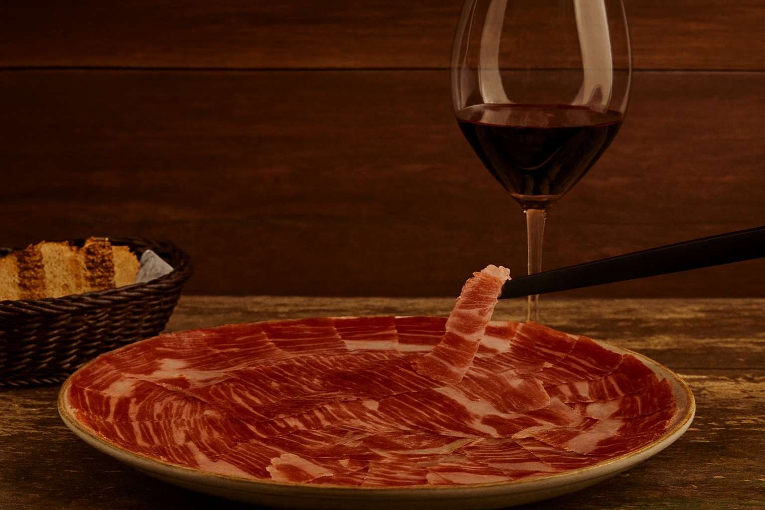 Pobre Juan traz ao Brasil o Jamón Joselito, considerado o melhor do mundo