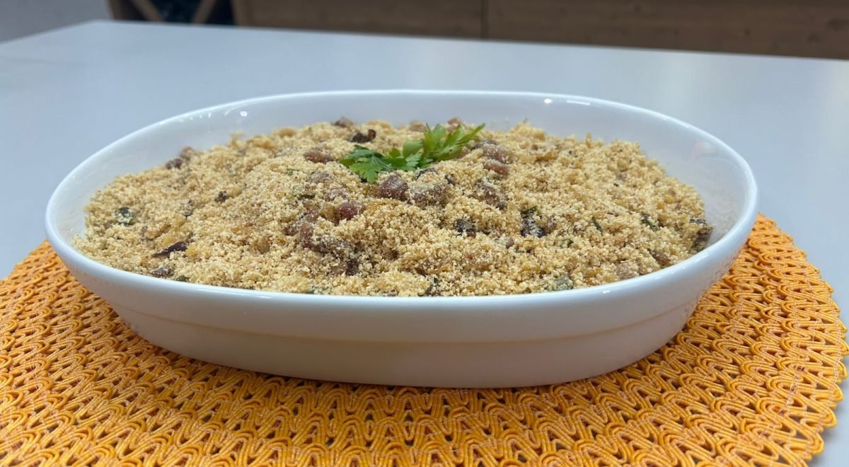 Programa Cotidiano/TV Jornal - Imagem de Farofa de bacon e abacaxi