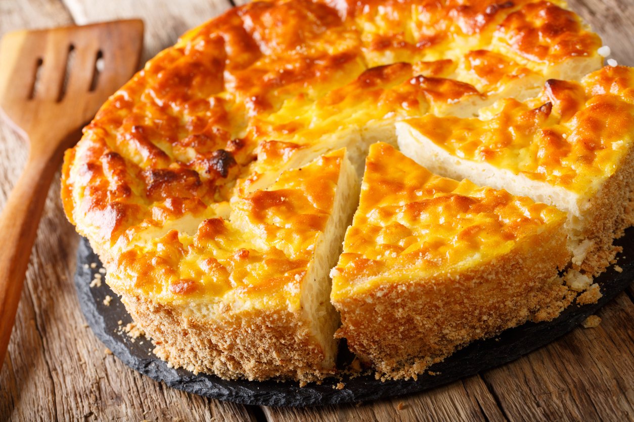 Prepare-se para fazer uma Torta de Queijo de Liquidificador maravilhosa, simples e deliciosa!