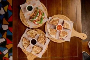 Rap10 leva receitas exclusivas para bares de todo o Brasil em parceria com grandes redes